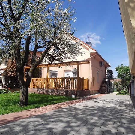 Rozsa Apartment Hajdúszoboszló Esterno foto