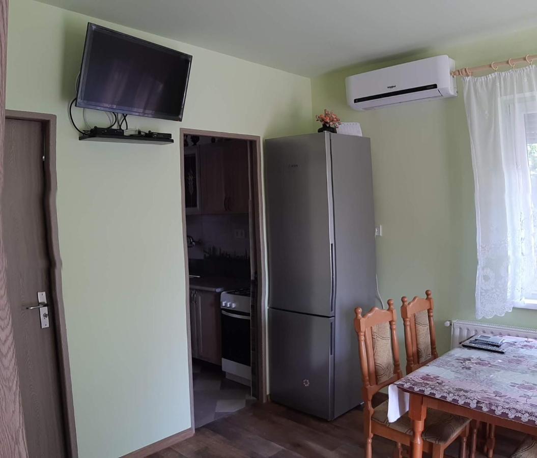 Rozsa Apartment Hajdúszoboszló Esterno foto