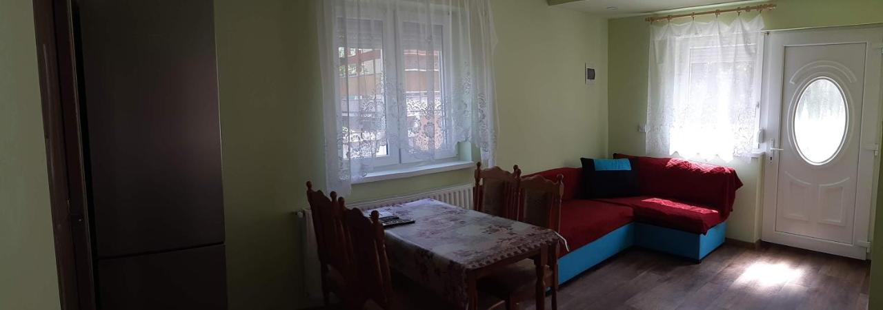Rozsa Apartment Hajdúszoboszló Esterno foto