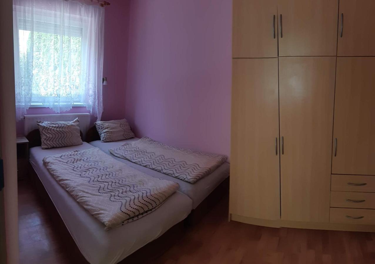 Rozsa Apartment Hajdúszoboszló Esterno foto