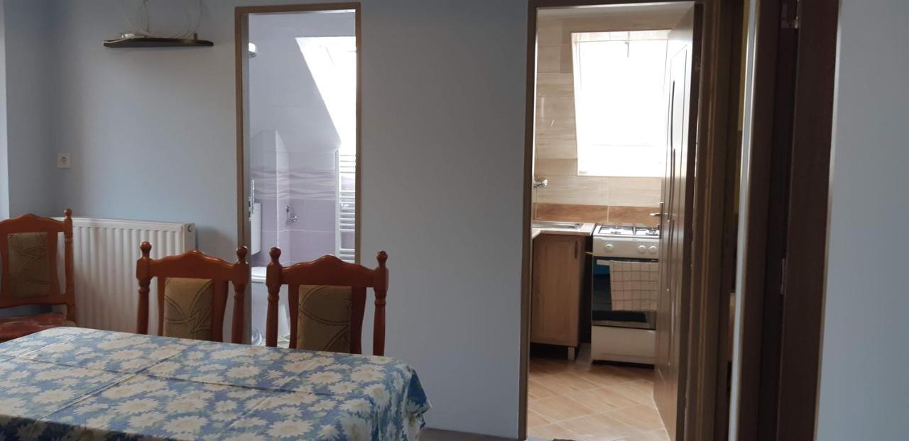 Rozsa Apartment Hajdúszoboszló Esterno foto