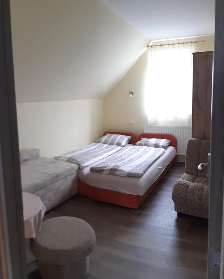 Rozsa Apartment Hajdúszoboszló Esterno foto
