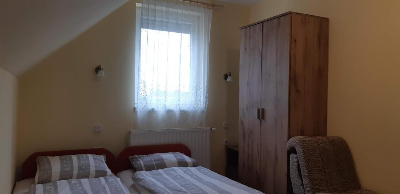 Rozsa Apartment Hajdúszoboszló Esterno foto