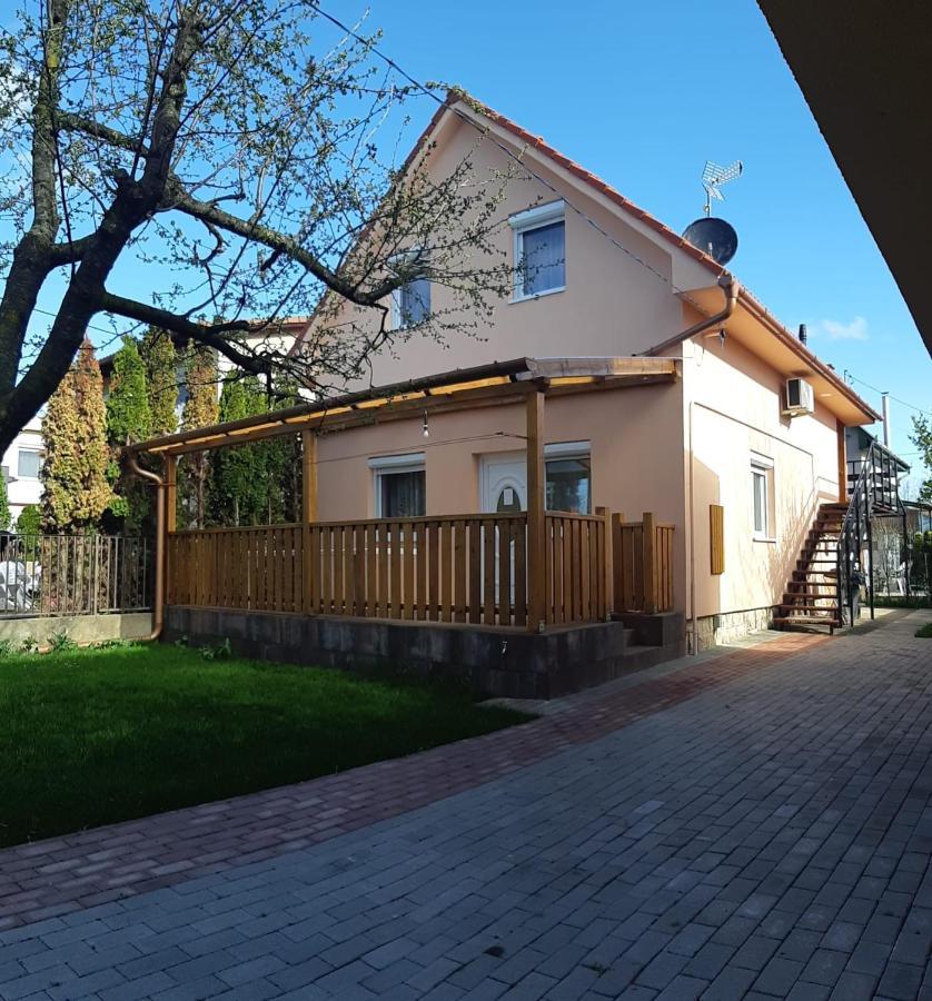 Rozsa Apartment Hajdúszoboszló Esterno foto