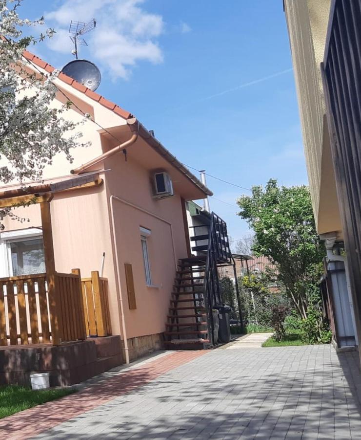 Rozsa Apartment Hajdúszoboszló Esterno foto